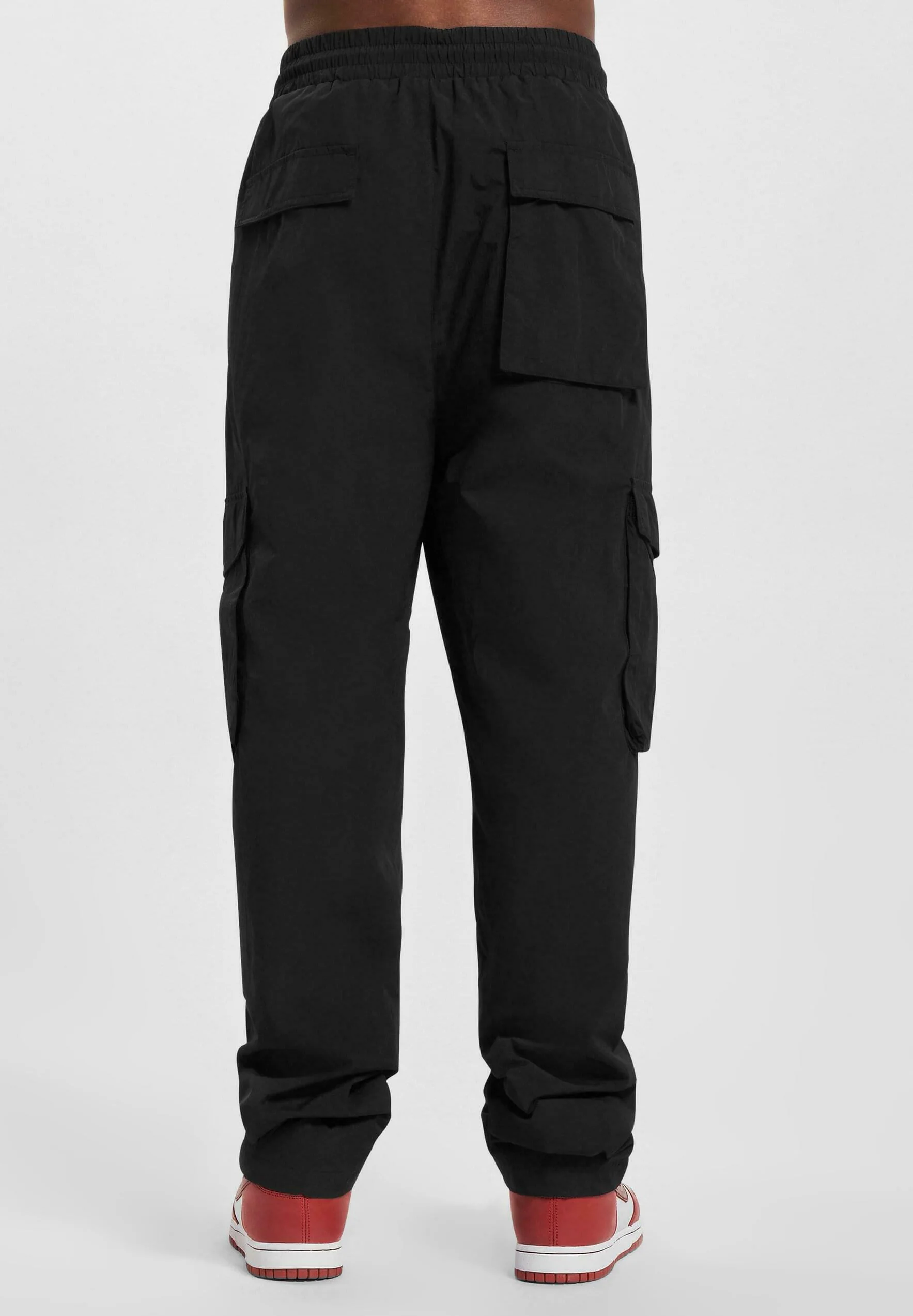 Pantalones cargo ecko unltd.
