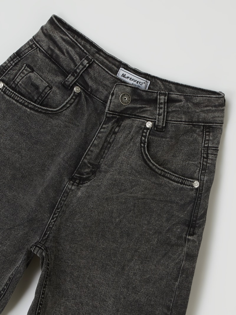 Cropped Balloon Fit Jeans mit Stretch-Anteil in schwarz