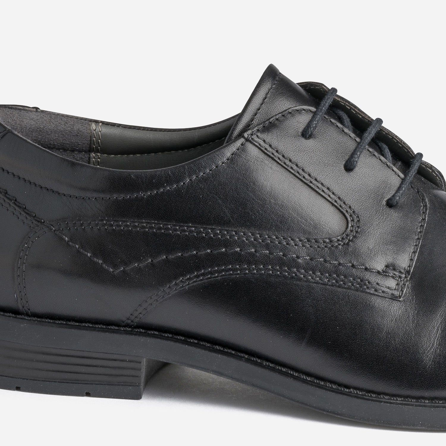 Derby noir en cuir