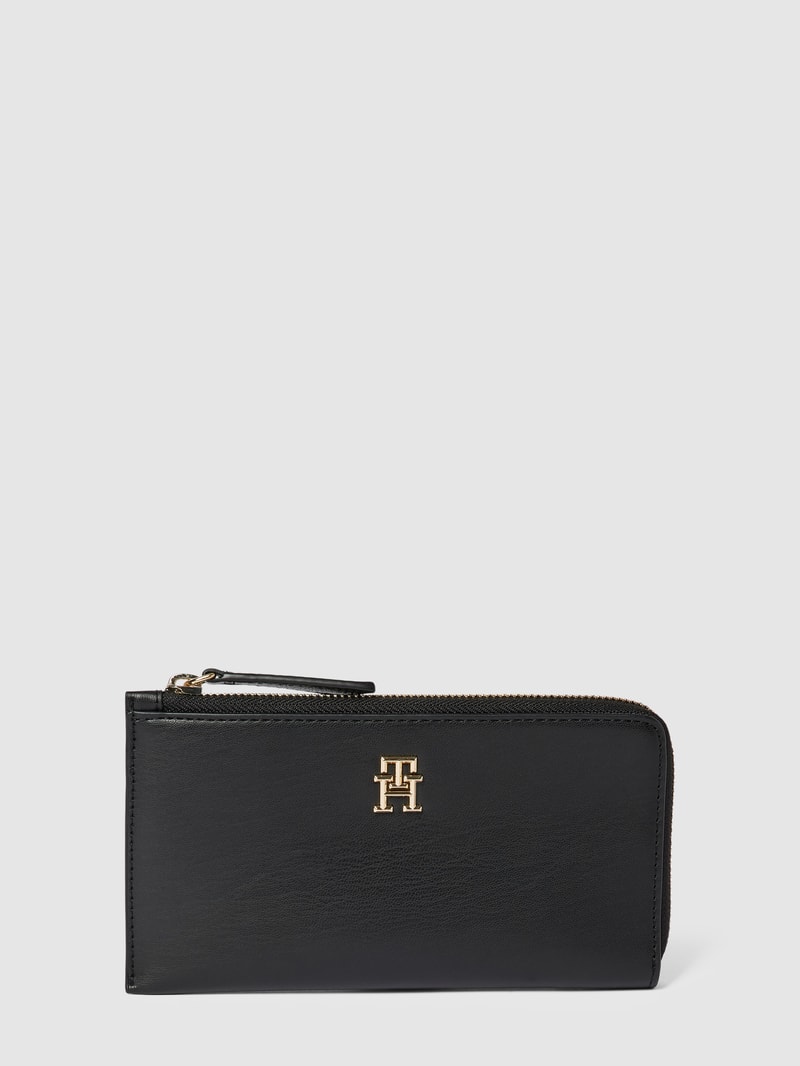 Portemonnaie mit Label-Applikation Modell 'FEMININE' in schwarz