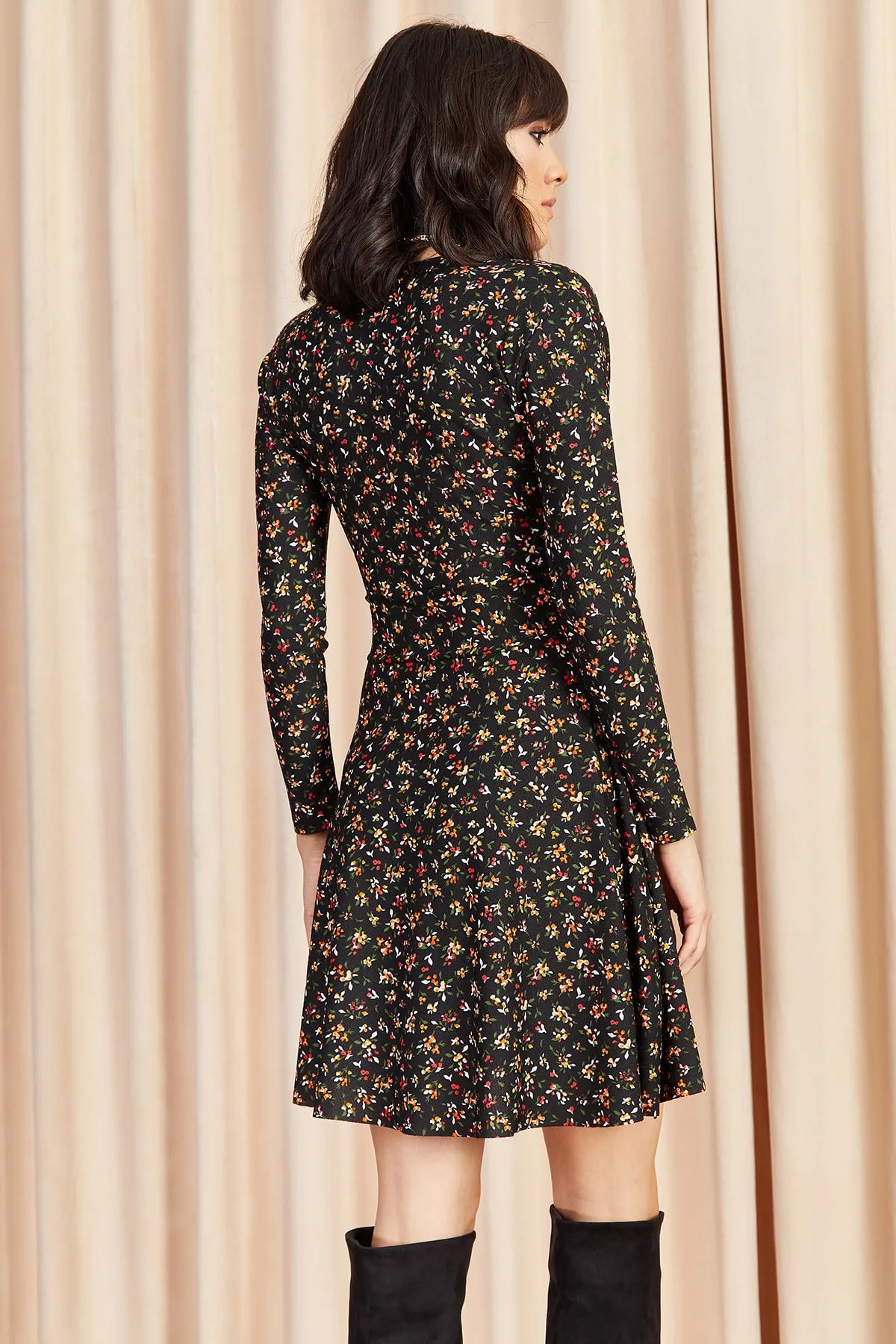 Olalook  Schwarzes zweireihiges Strickkleid für Damen ELB-19000962