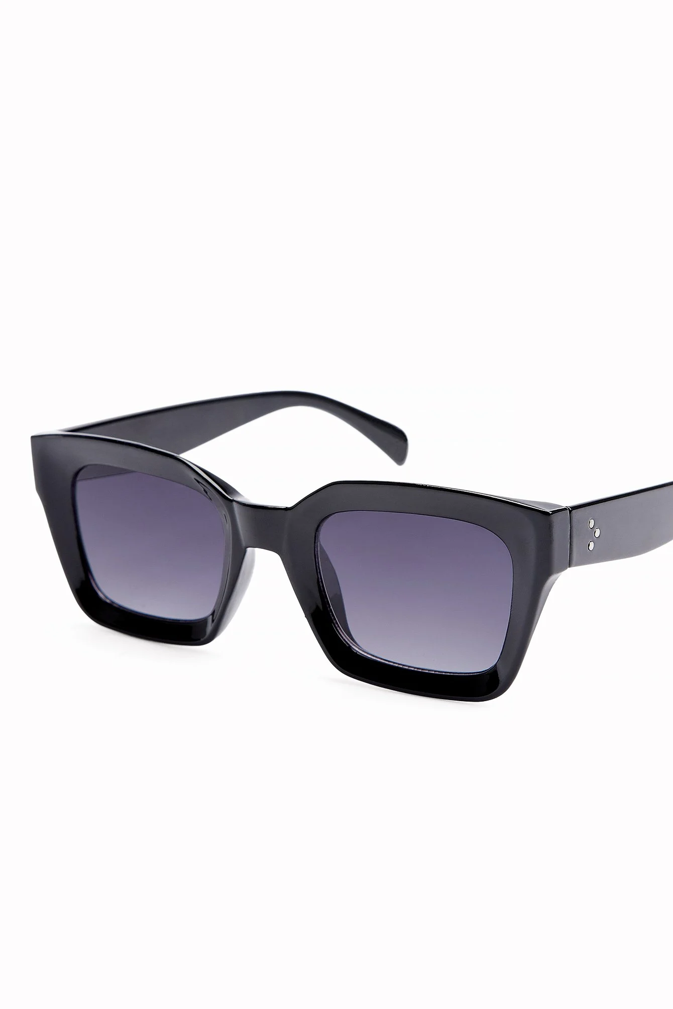 Recycelte Sonnenbrille mit eckigem Rahmen