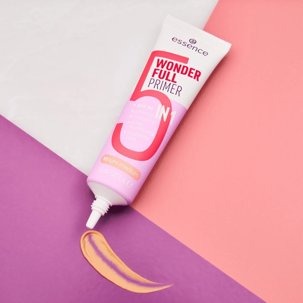 Podkladová báza Essence Wonder 5 v 1