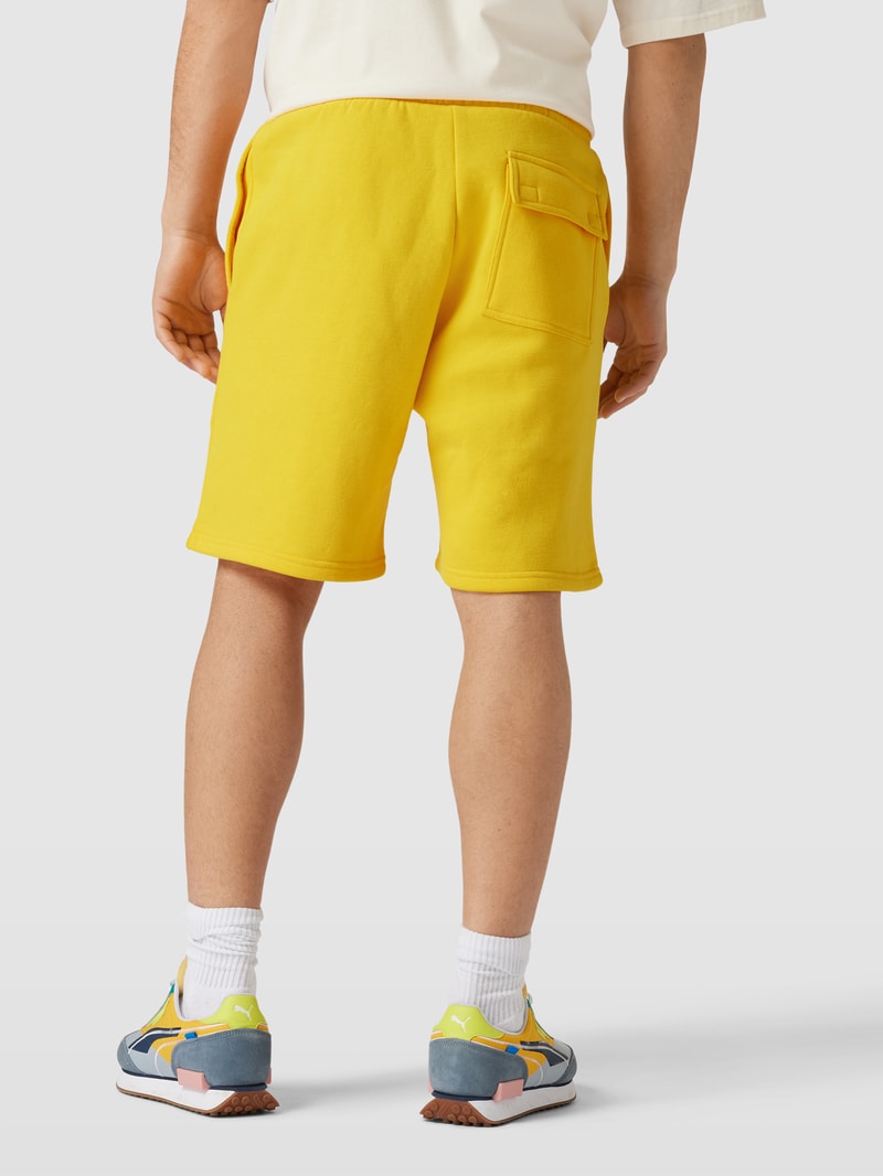 Sweatshorts mit elastischem Bund in gelb