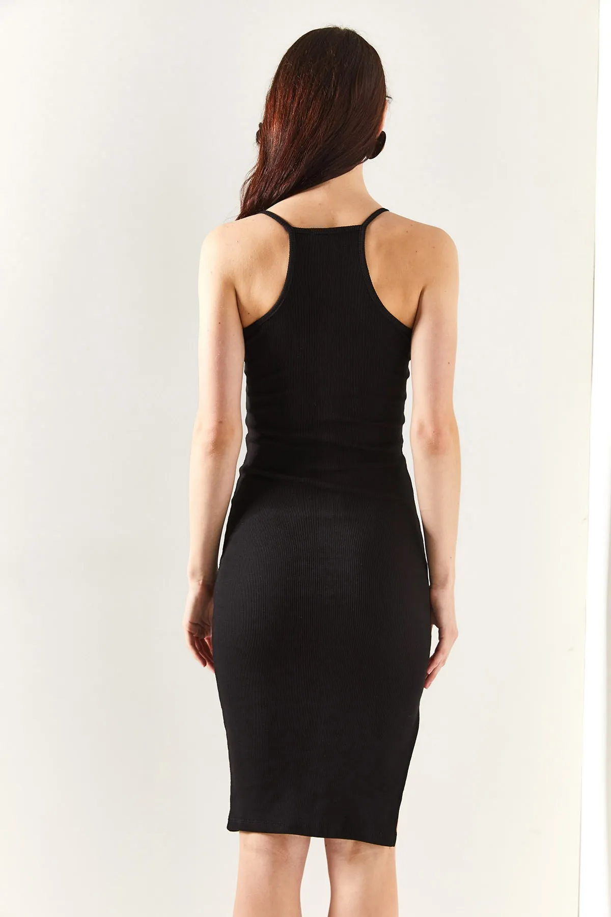Olalook  Schwarzes Lycra-Kleid mit Neckholder und Schlitz für Damen ELB-19001910