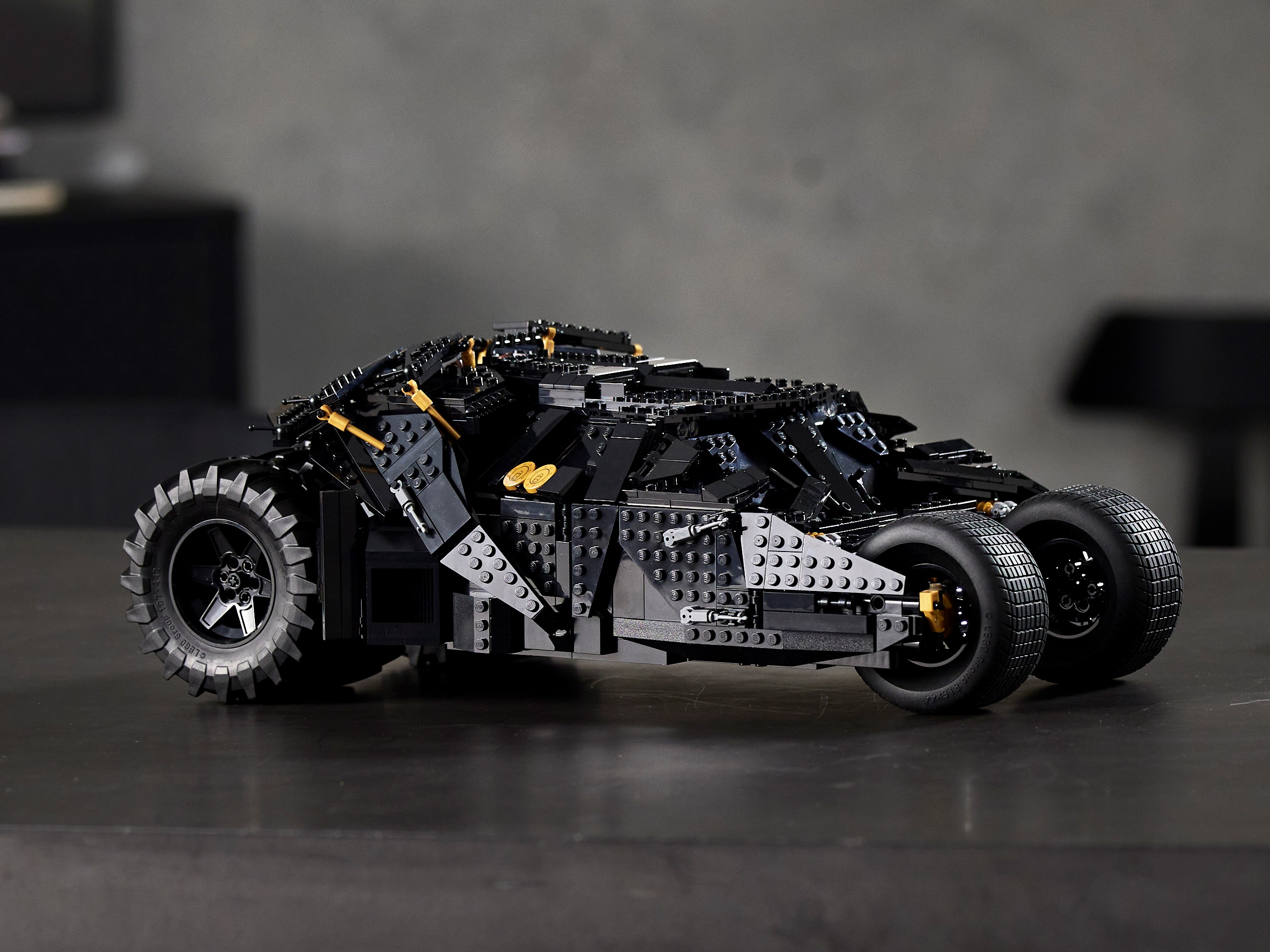 LEGO® DC Batman™ – Batmobile™ Tumbler 76240