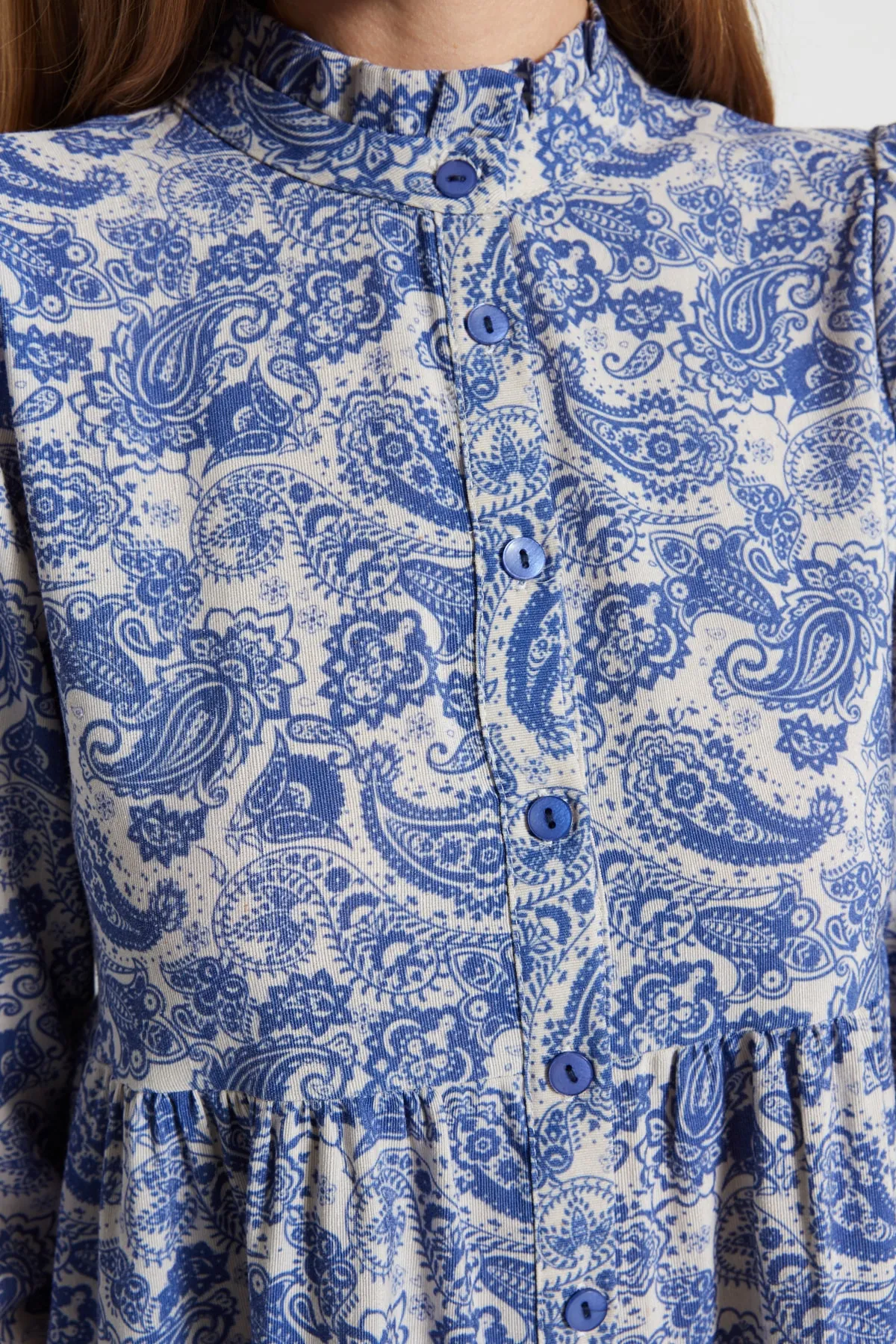 Trendyol Modest  Blaues, gewebtes Hemdkleid mit ethnischem Muster und vorherrschendem Kragen in Leinenoptik TCTSS23EB00286