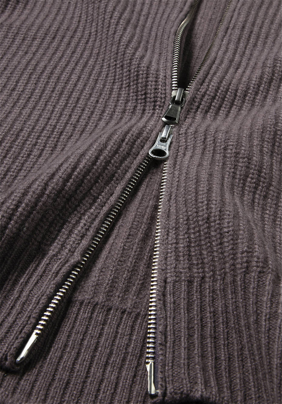 Strickjacke aus Bio-Merinowolle mit Kaschmir