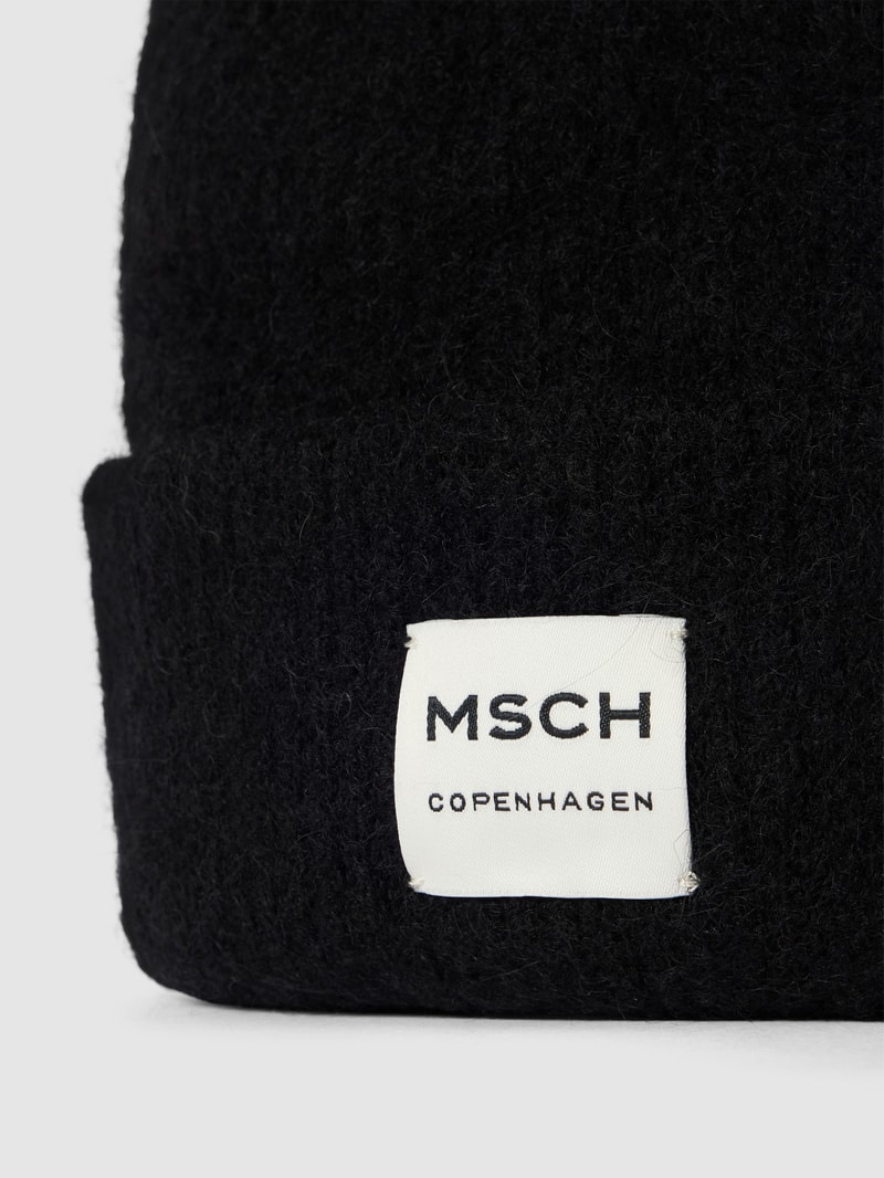 Beanie mit Label-Patch Modell 'Hope' in schwarz
