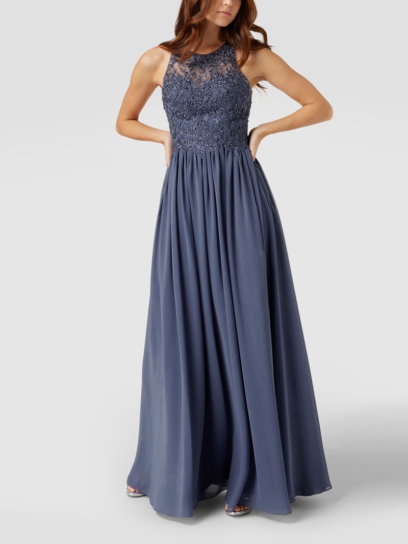 Abendkleid mit floralen Stickereien in rauchblau