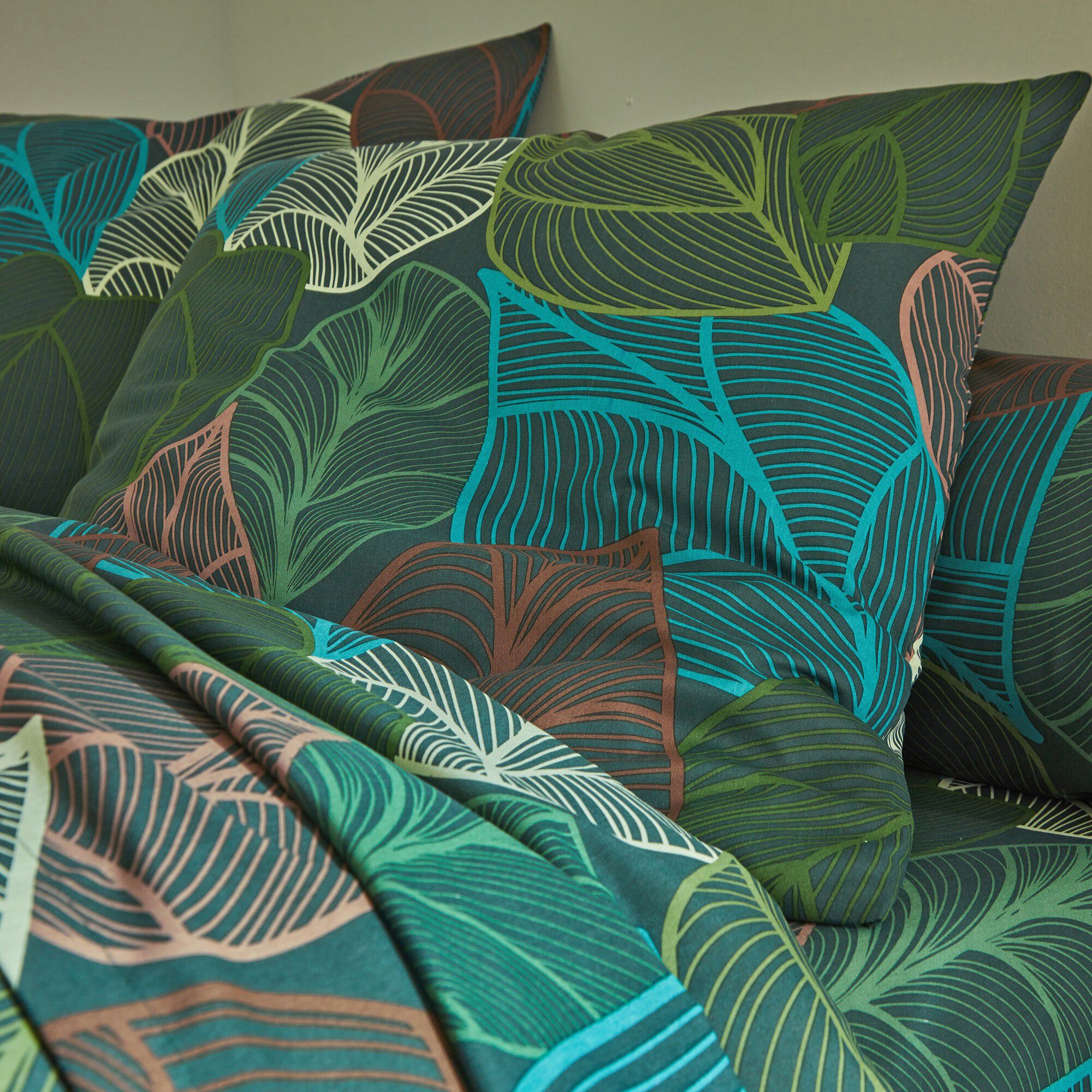 Linge de lit Elsa en polycoton à motifs feuilles