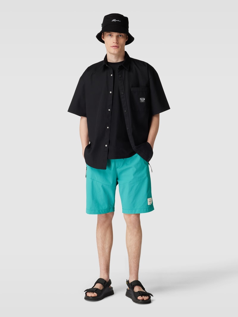 Shorts mit elastischem Bund in türkis