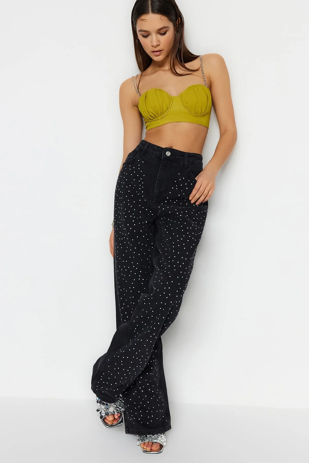Trendyol Collection  Hellgrünes, bauchfreies, gefüttertes, gewebtes Bustier mit glänzendem Stein TPRSS23BS00047