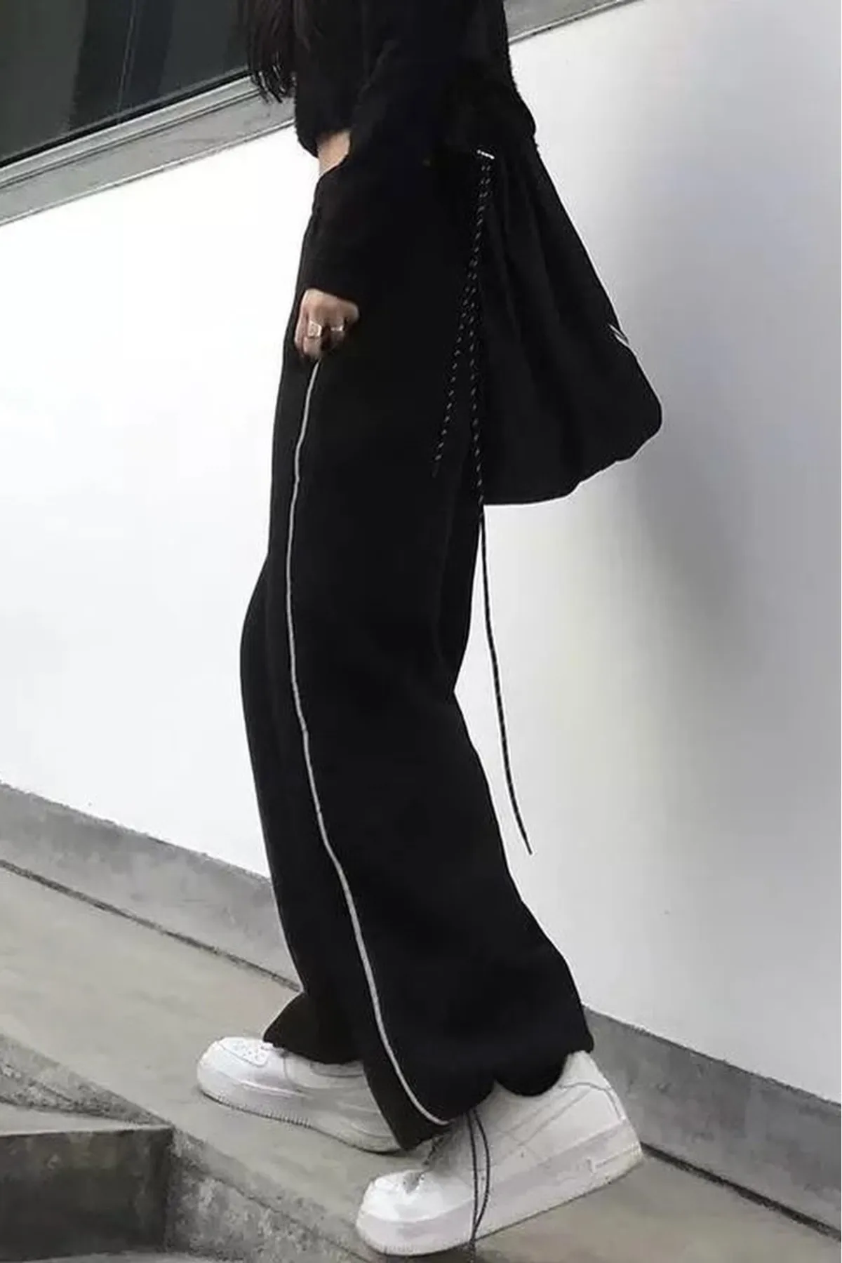 EFBUTİK  Schwarze Jogginghose mit weitem Bein und elastischen Beinen
