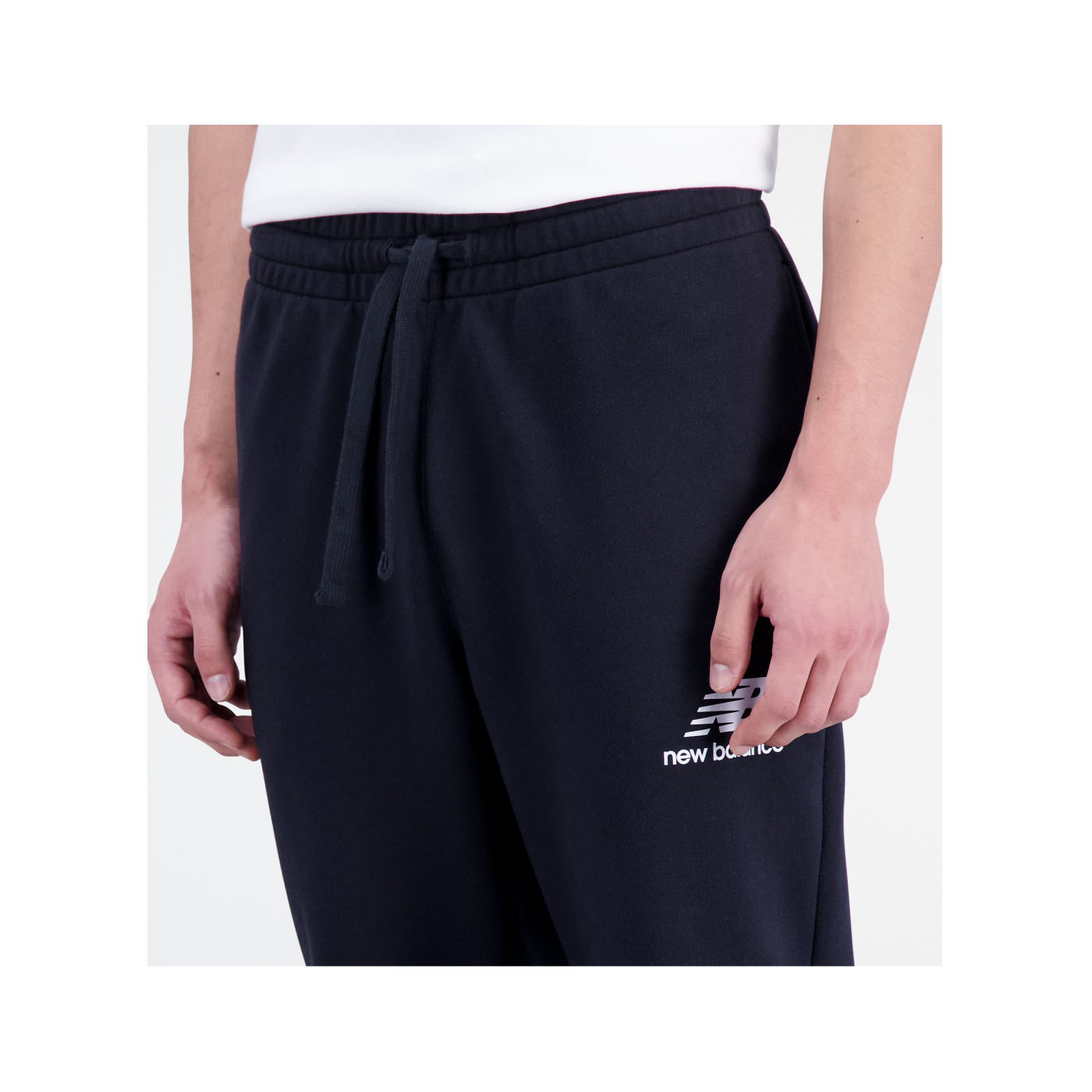New Balance Essentials Logo Jogginghose FBK