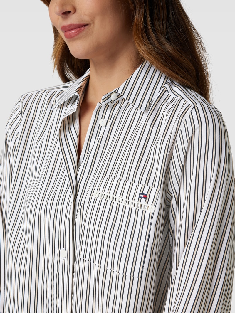 Pyjama-Oberteil mit Label-Stitching in beige
