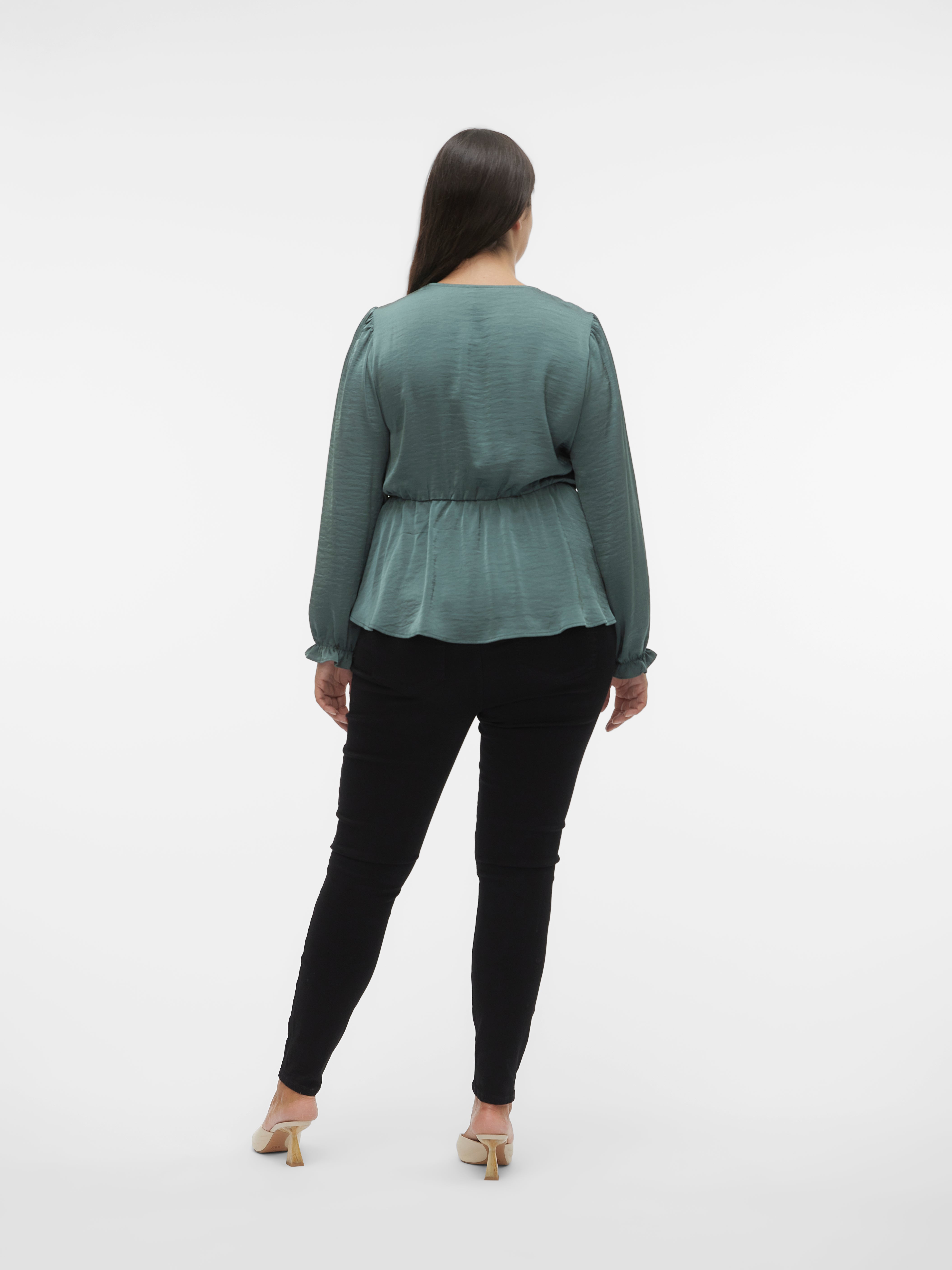 VMCMARY Top