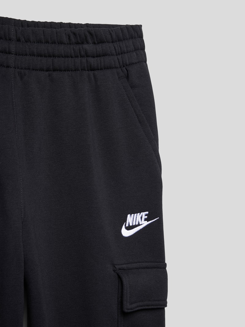 Sweatpants mit Label-Stitching in schwarz