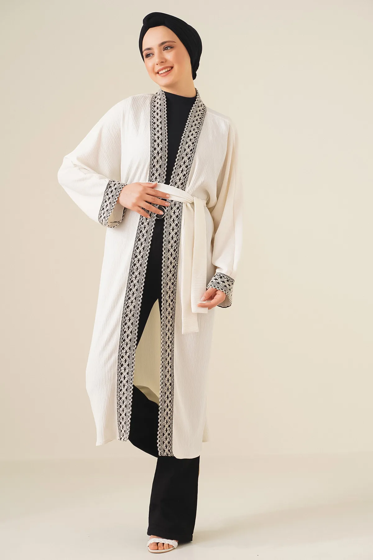 Bigdart  5865 Bestickter gestrickter langer Kimono – Weiß