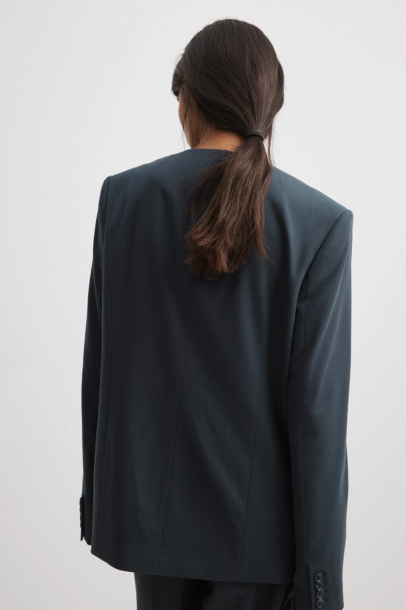 Blazer mit einem V-Ausschnitt
