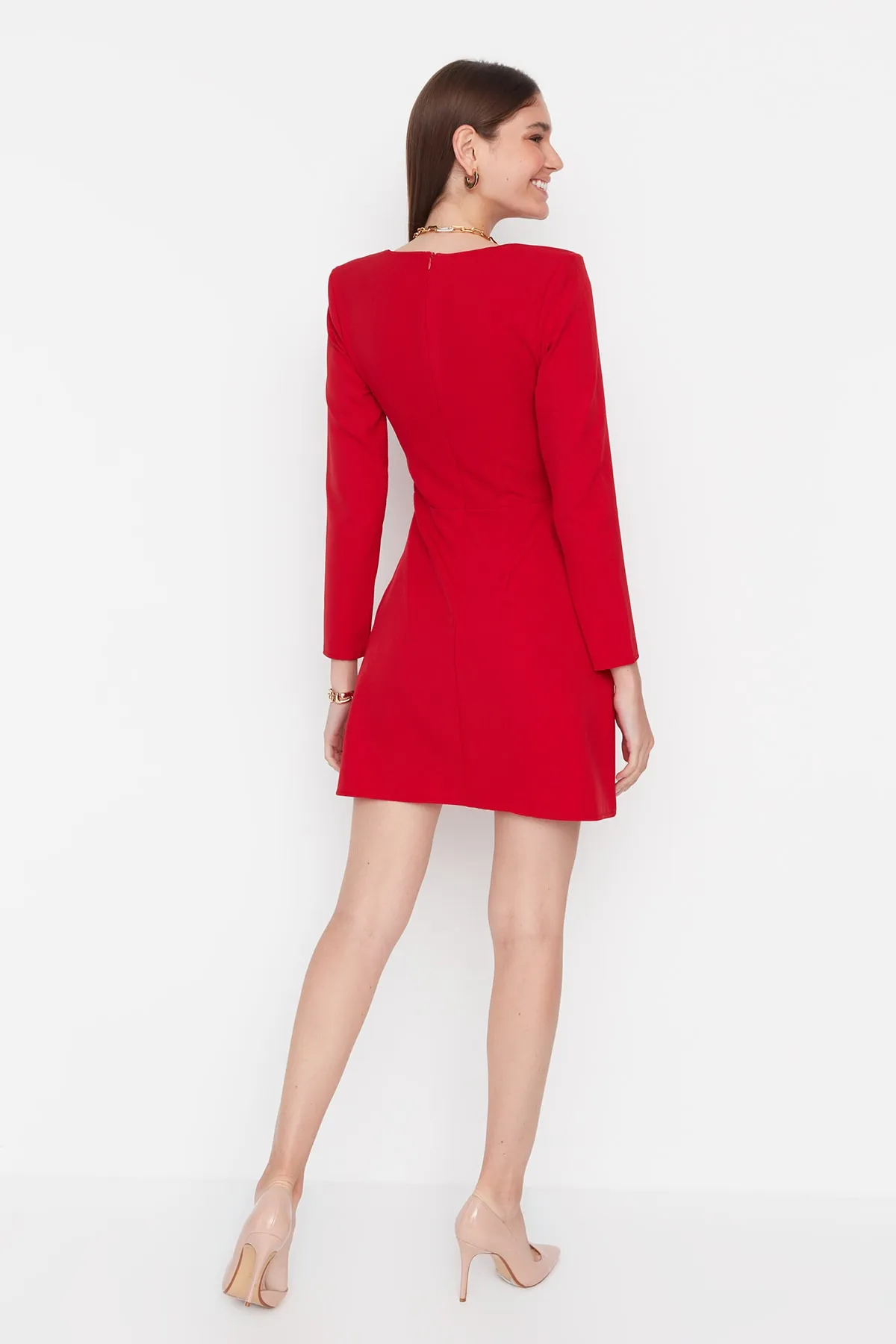 Trendyol Collection  Rotes Mini-Webkleid mit quadratischem Kragen TWOAW23EL00894
