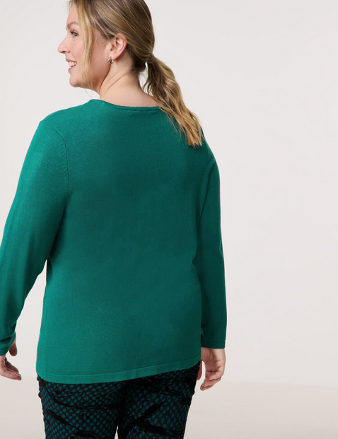 Figurbetonter Basic Pullover aus Feinstrick