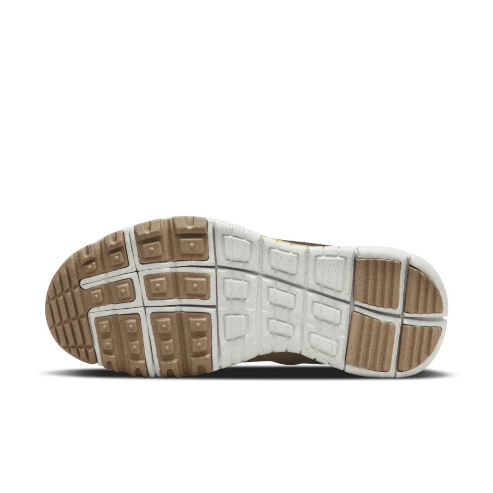 Nike Free Terra Vista CZ1757-700 / gelb