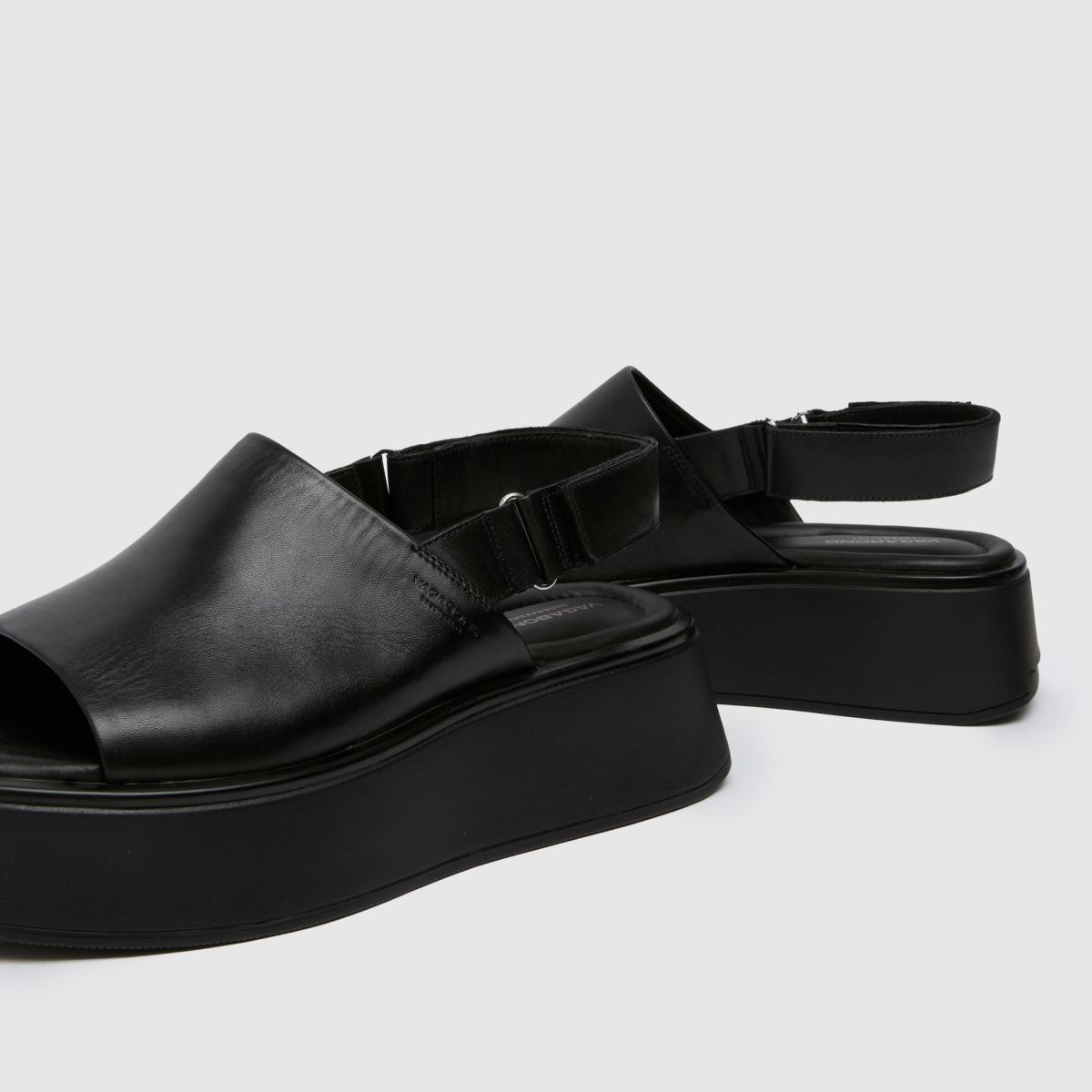Vagabond Shoemakers – Courtney – Svarta plattformsandaler med mule