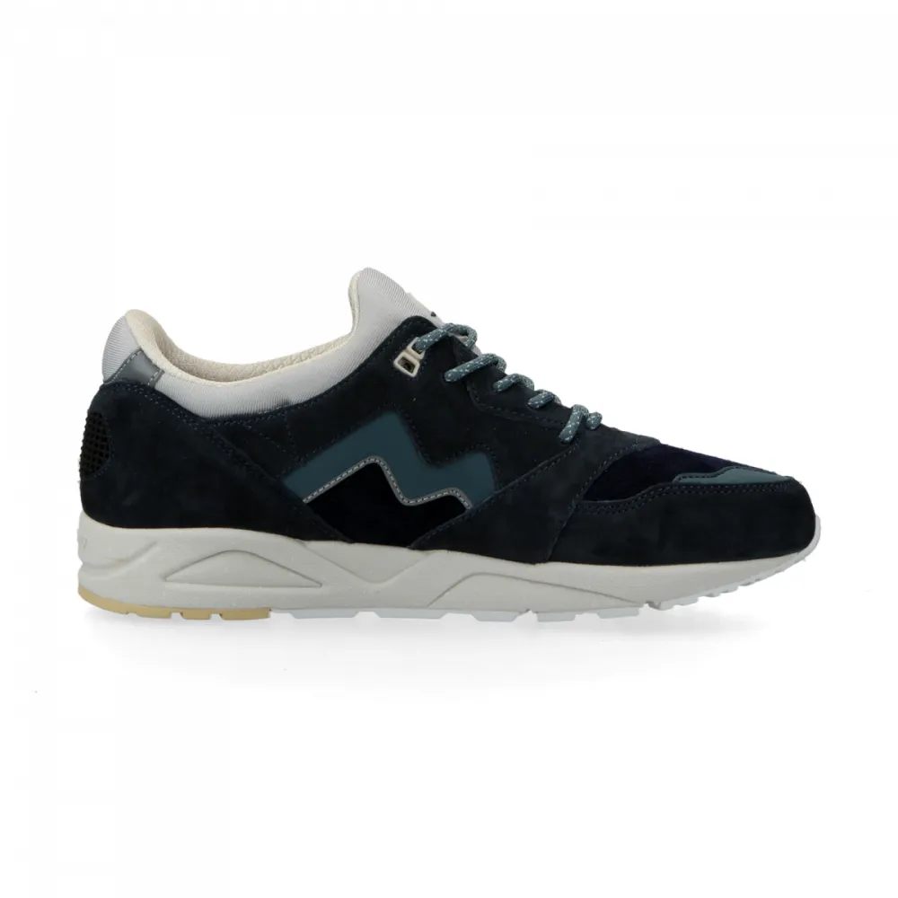 Karhu Aria 95 F803116 / blau