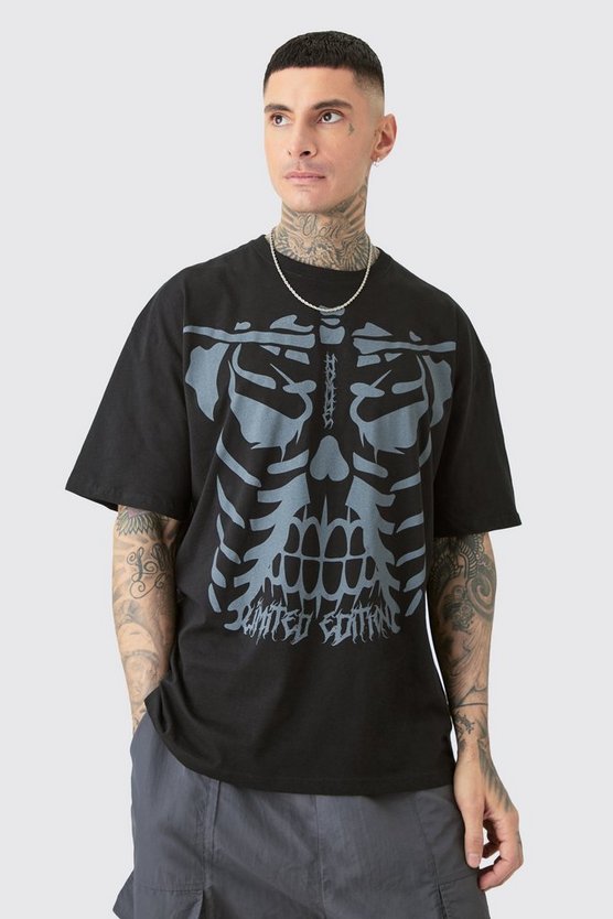 Tall schwarzes T-Shirt mit Skelett-Print
