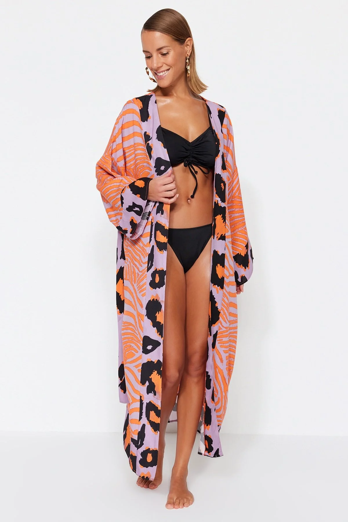 Trendyol Collection  Gewebter Maxi-Kimono und Kaftan mit Tiermuster und Gürtel TBESS21KM0171