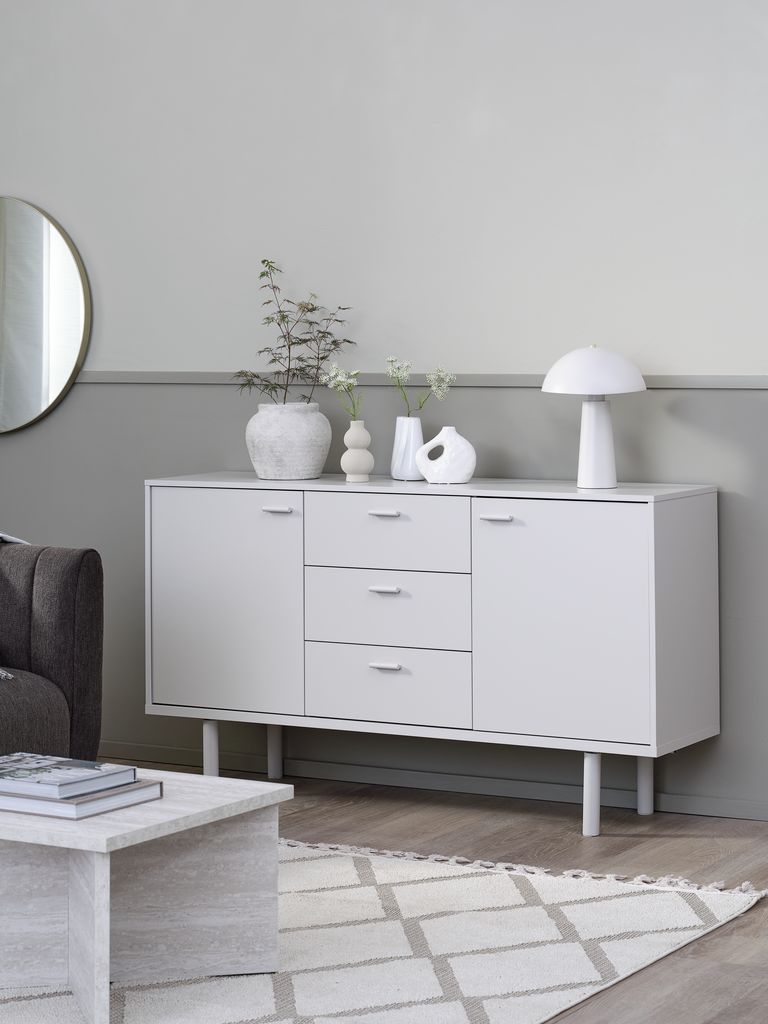 Cômoda BELLELUND com 2 portas e 3 gavetas, bege.