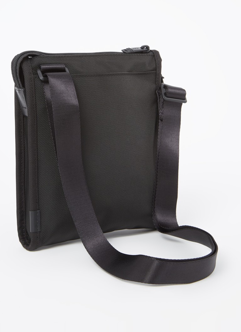Tumi Alpha Pocket -olkalaukku nahkayksityiskohdilla