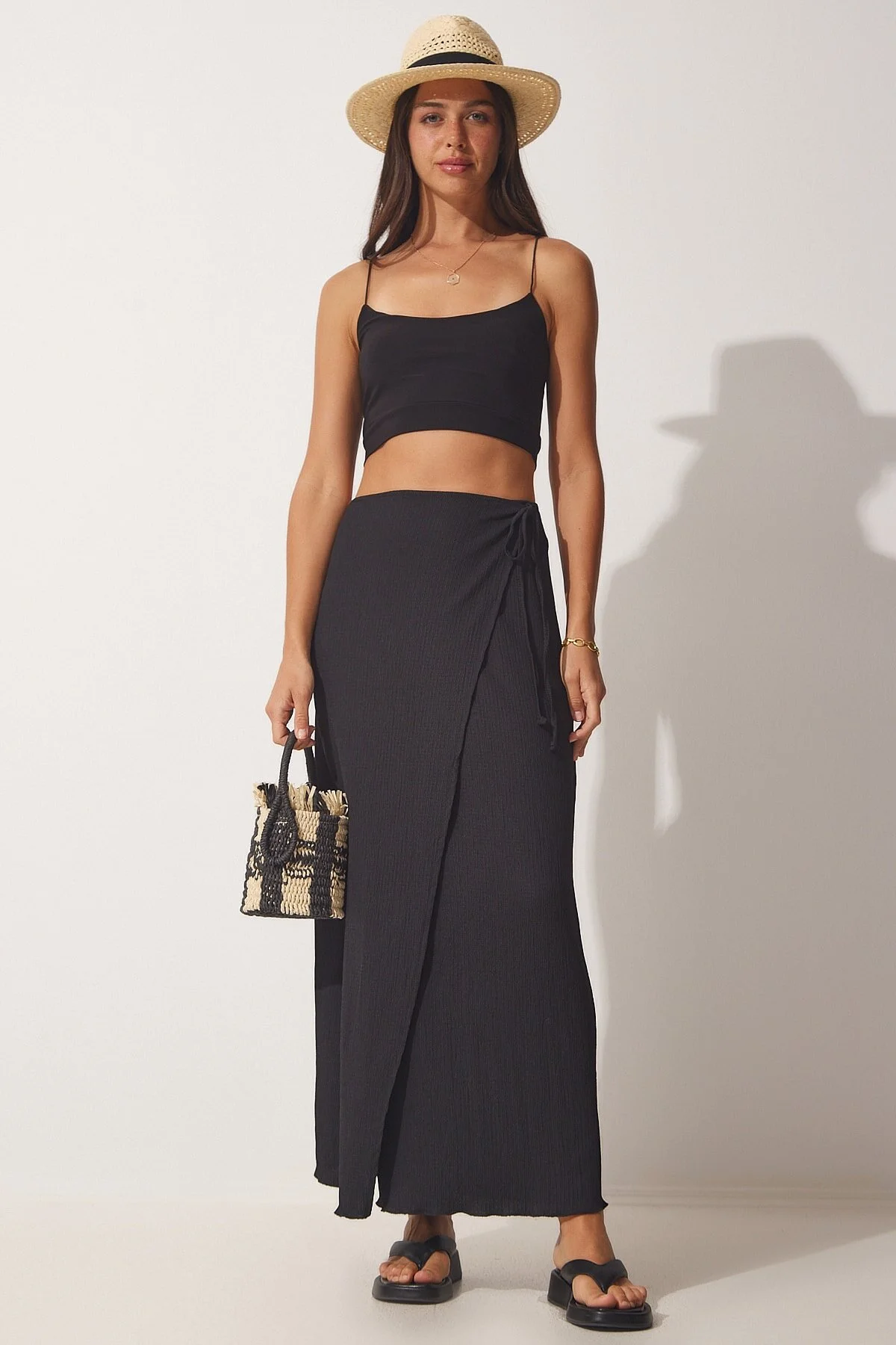 Happiness İstanbul  Schwarzer Strick-Wickelrock mit Bindeband für Damen UB00095