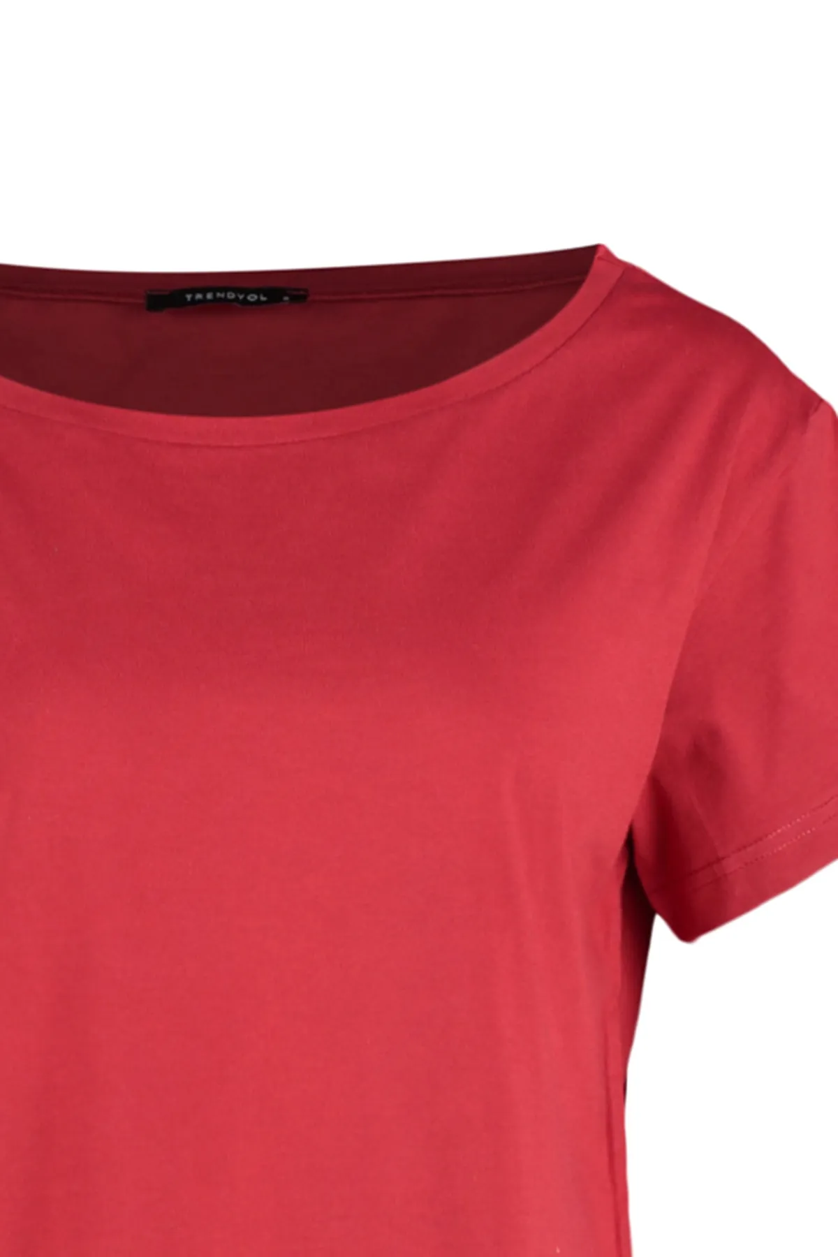 Trendyol Collection  Rotes Boyfriend-Strick-T-Shirt aus 100 % Baumwolle mit U-Boot-Ausschnitt TWOSS20TS0140