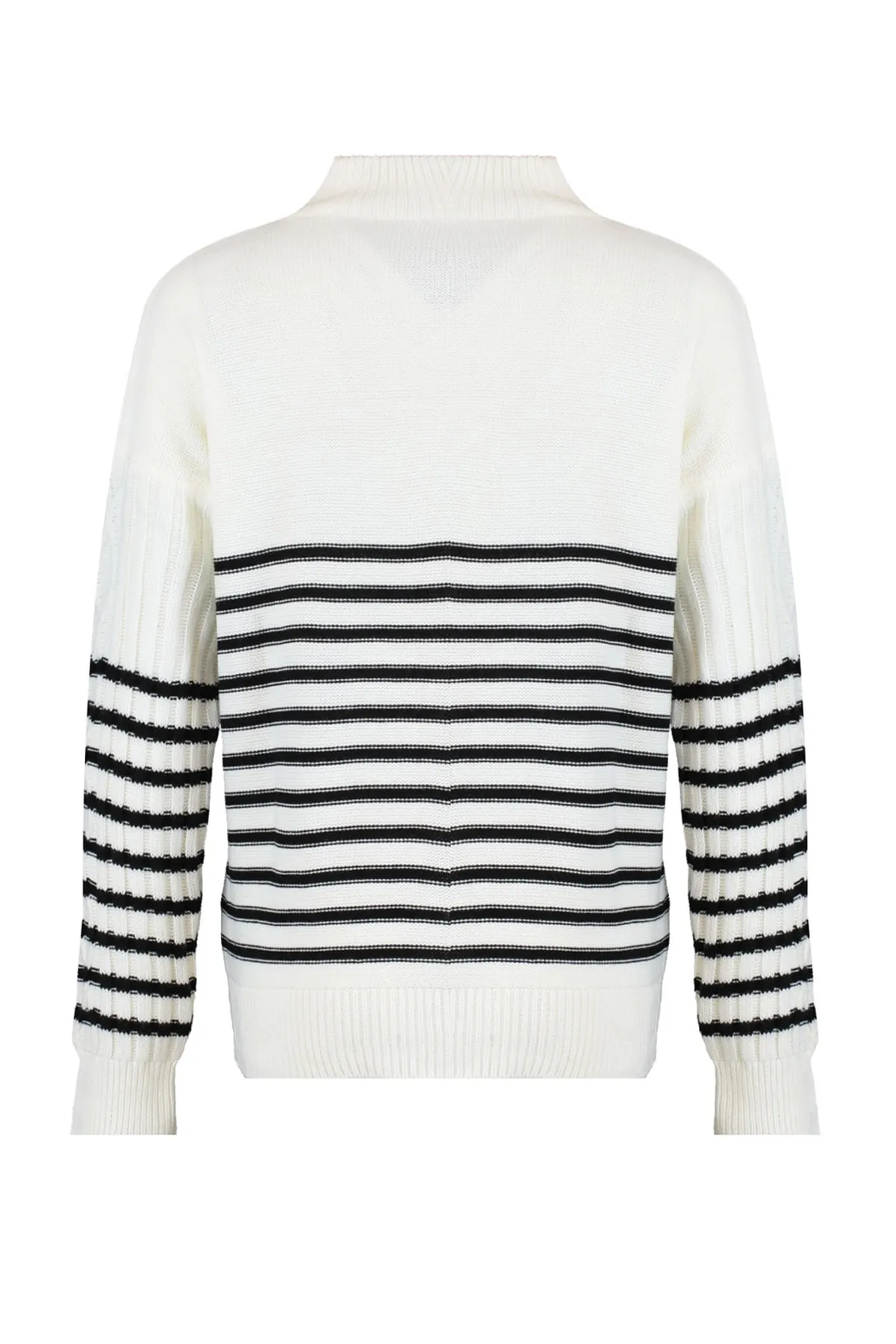 Trendyol Collection  Ecrufarbener Strickpullover mit weiter Passform TWOAW22KZ0020