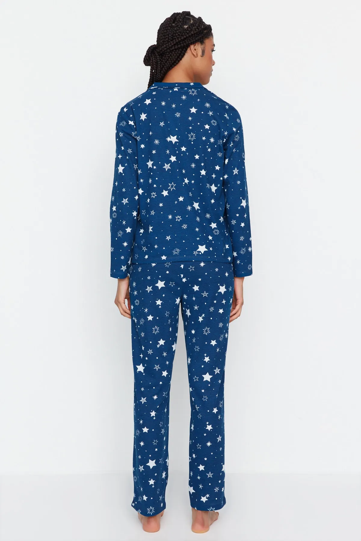 Trendyol Collection  Indigoblaues Pyjama-Set mit Sternmuster THMAW23PT00150