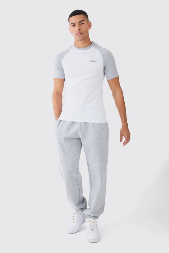 Muscle-Fit Man Signature Raglan T-Shirt