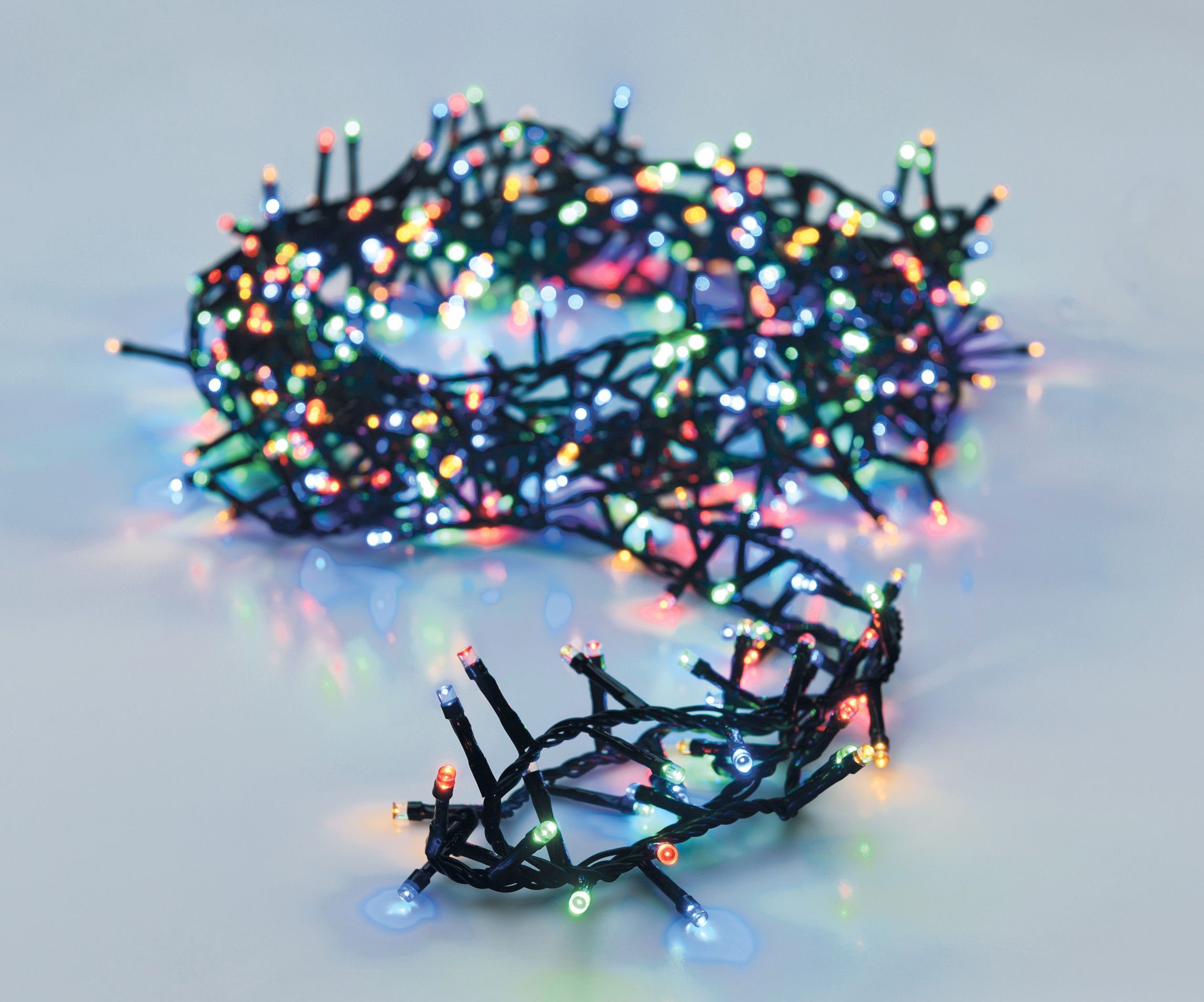 Spetebo LED-Lichterkette Weihnachtsbaum Außen Lichterkette 14 m / 700 LED, Garten Deko Baum Beleuchtung