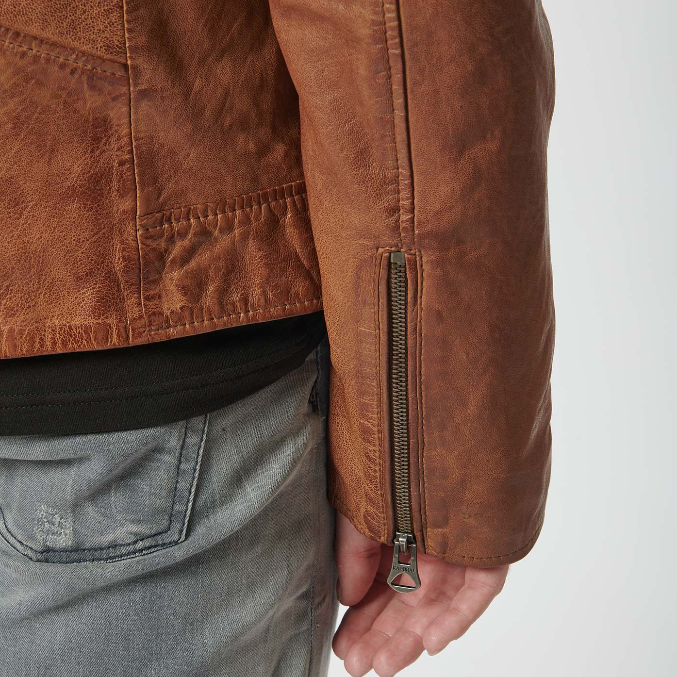 UNIQ   Veste en cuir marron Homme