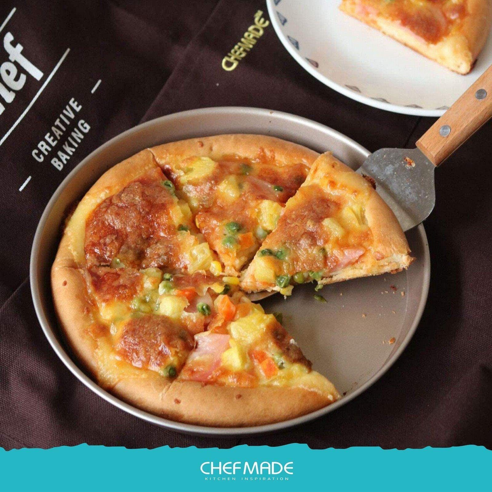 Chefmade Pizzablech Backblech, Karbonstahl, (CHEFMADE, 28cm Pizzablech rund, 279x25mm, Champagnergold, antihaft- & silikonbeschichtet, Pizzaform, Kuchenblech, Tarteform, Quicheform, Ofenblech, Karbonstahl, 1-St., Premium), Pizzablech - Pizzablech Run