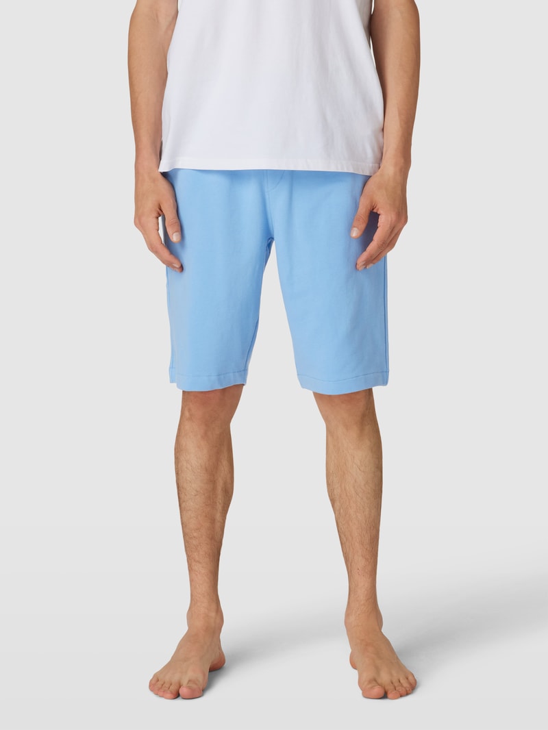 Slim Fit Sweatshorts mit Label-Stitching in hellblau