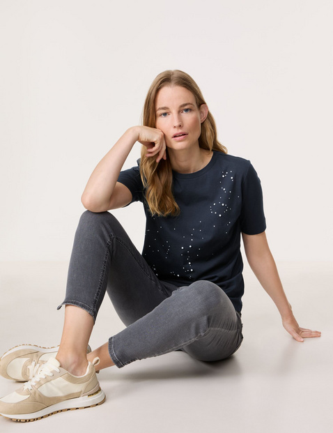 T-Shirt mit Steinchendekor