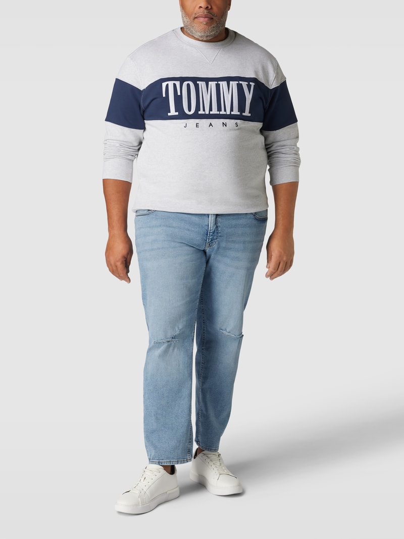 PLUS SIZE Jeans im Destroyed-Look Modell 'GLENN' in jeans