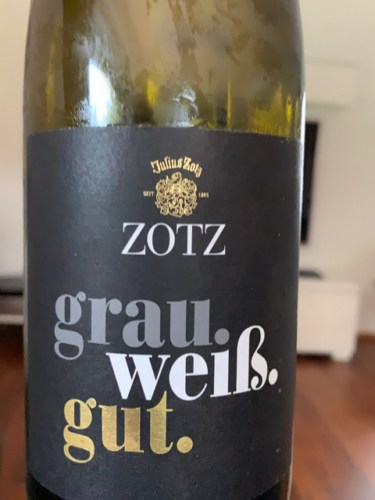 Julius ZotzGrau. Weiss. Gut 2022