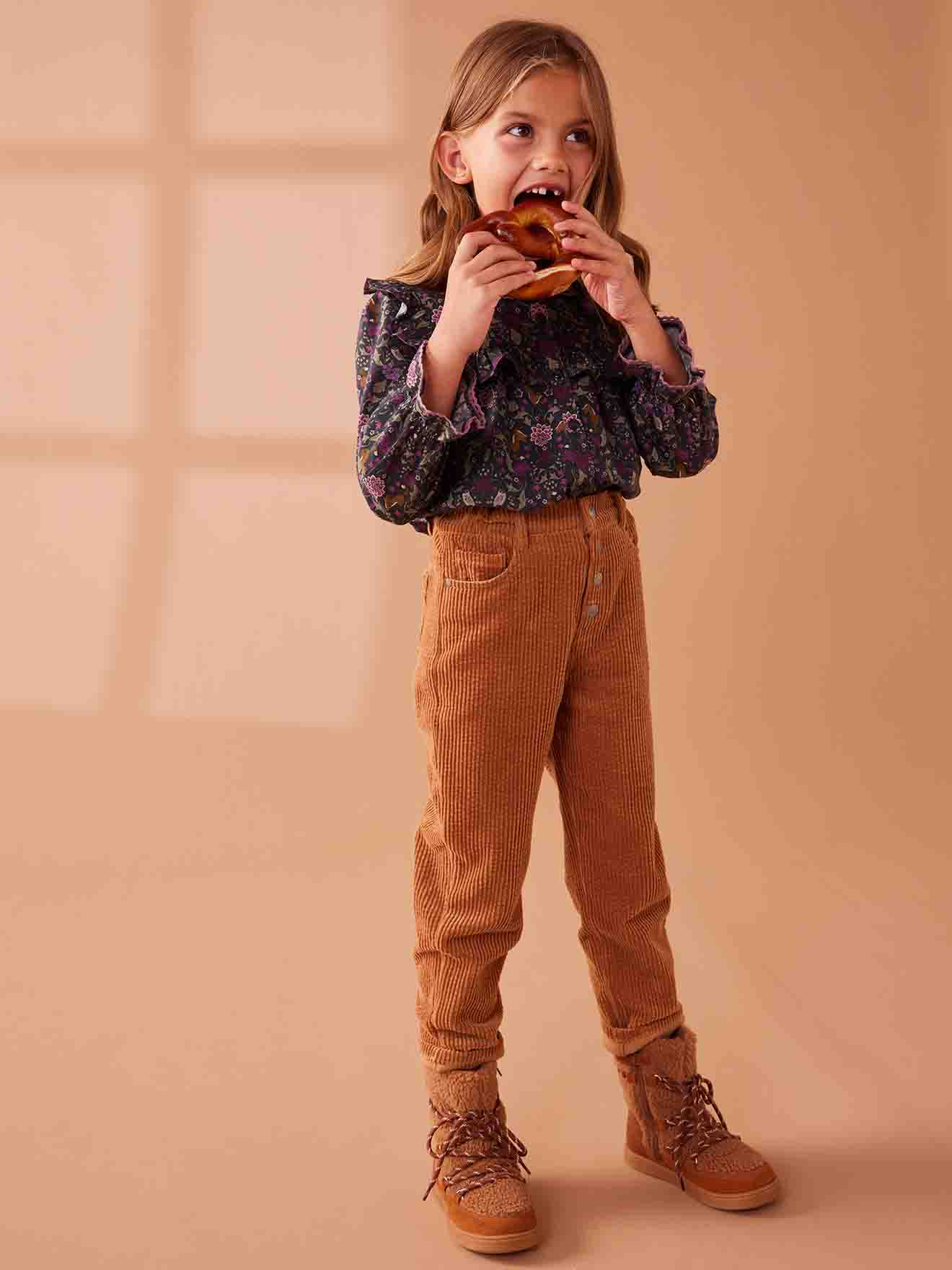 Vertbaudet Mädchen Mom-Fit-Cordhose, Hüftweite SLIM - camel