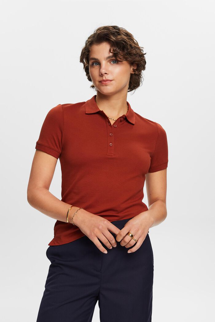 Charakteristisches Piqué-Poloshirt