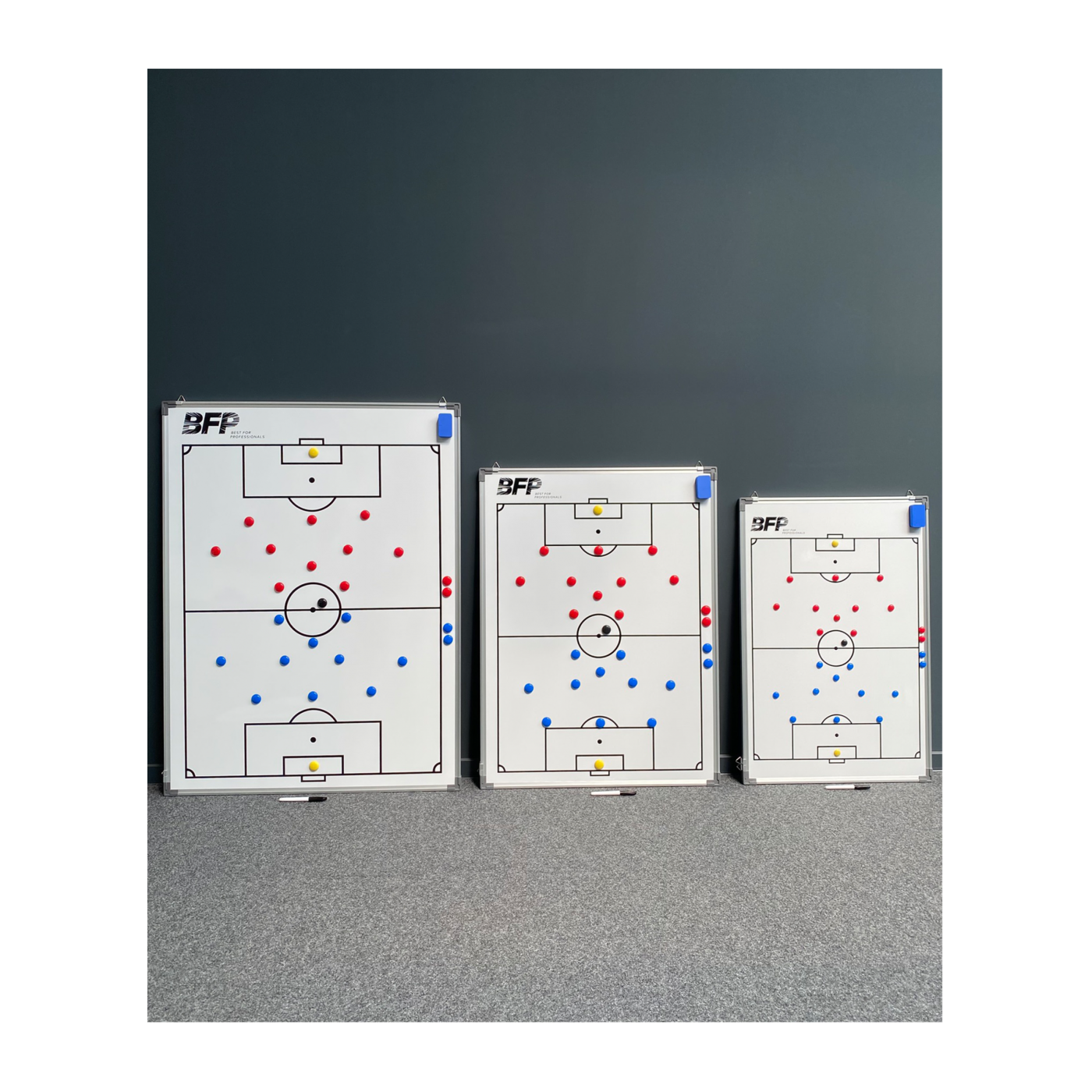 BFP Taktikboard 60x90cm | Fußball Taktiktafel inkl. Tasche und Magnete