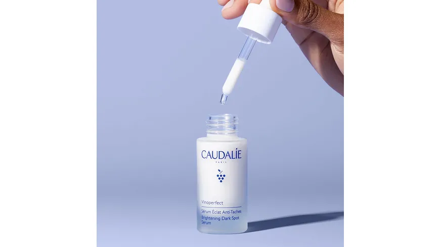 CAUDALIE Vinoperfect Serum für mehr Ausstrahlung und gegen Pigmentflecken 30 ml