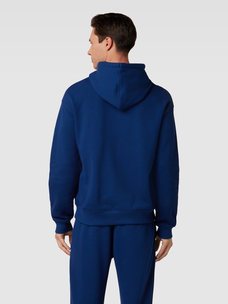 Hoodie mit Känguru-Tasche in blau